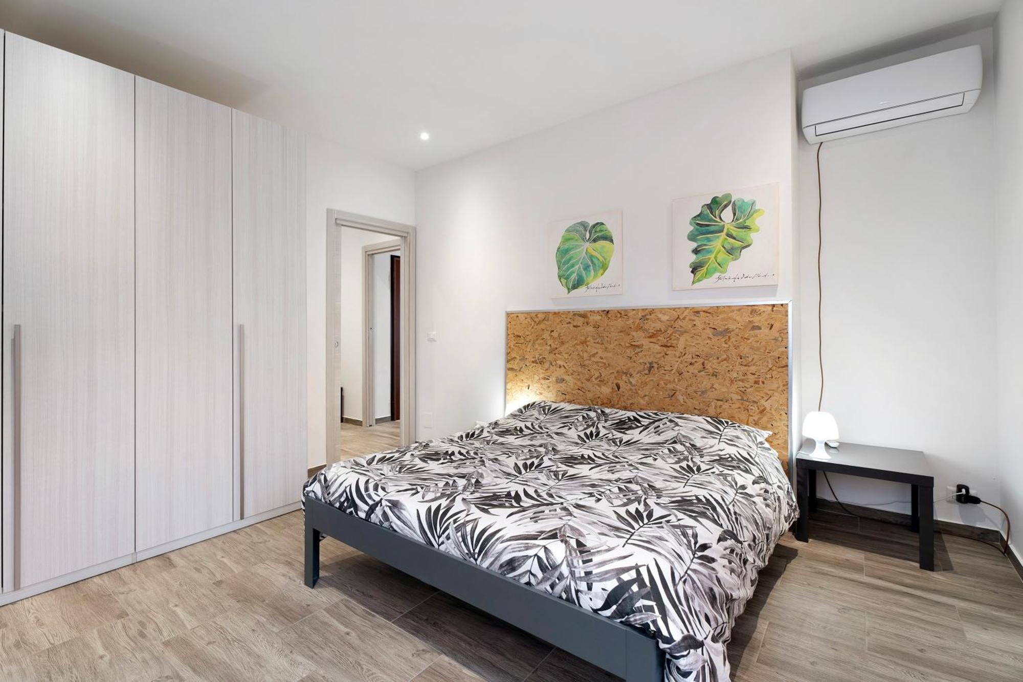 Sweet Home Apartments Peperoncino Arona Bagian luar foto